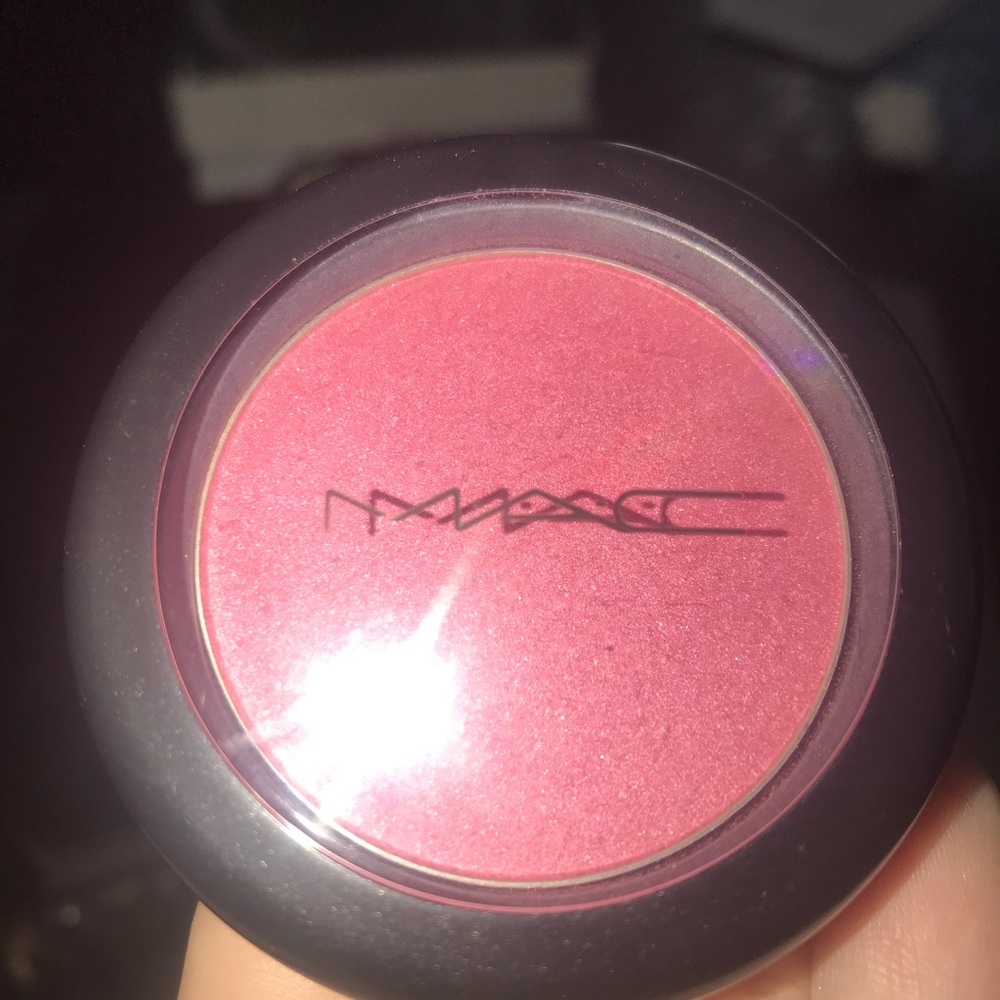 MAC blush